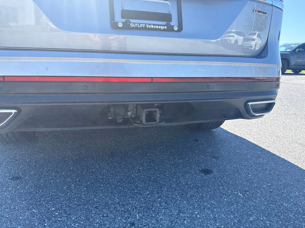 2022 Volkswagen Atlas 3.6L V6 SE w/Technology Silver at Sutliff Volkswagen