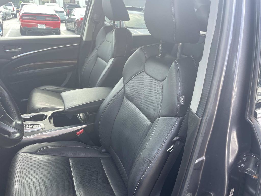 Used 2019  Acura 3.5L Technology Package image 21