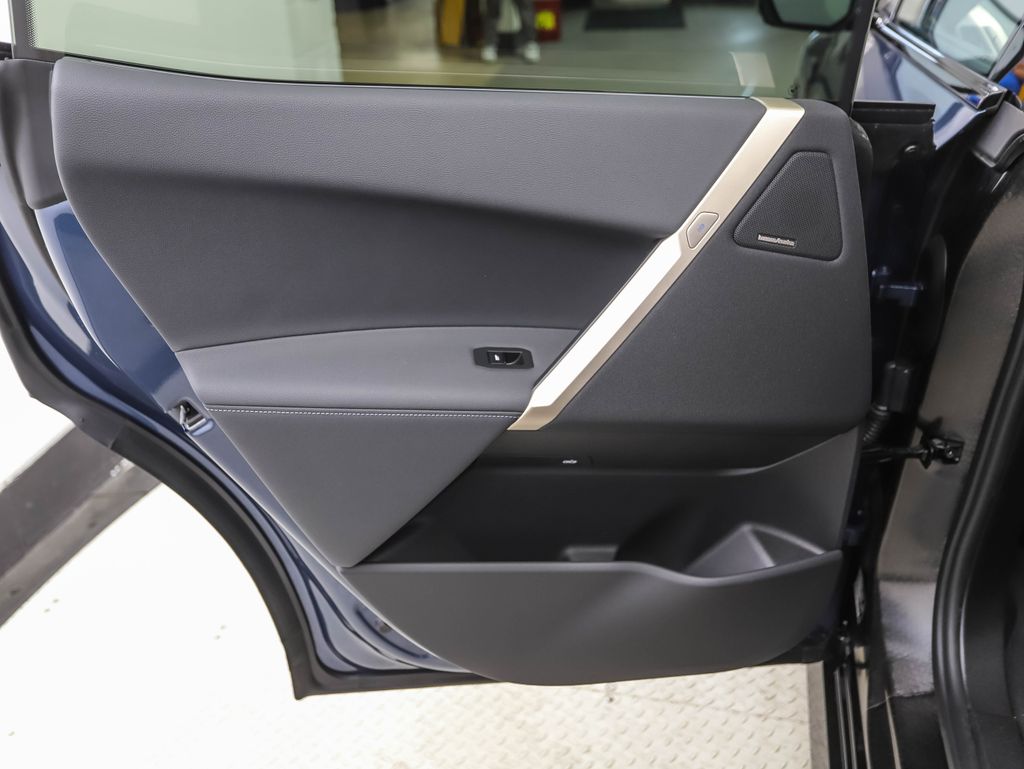 Thumbnail: 2026 BMW iX - 18