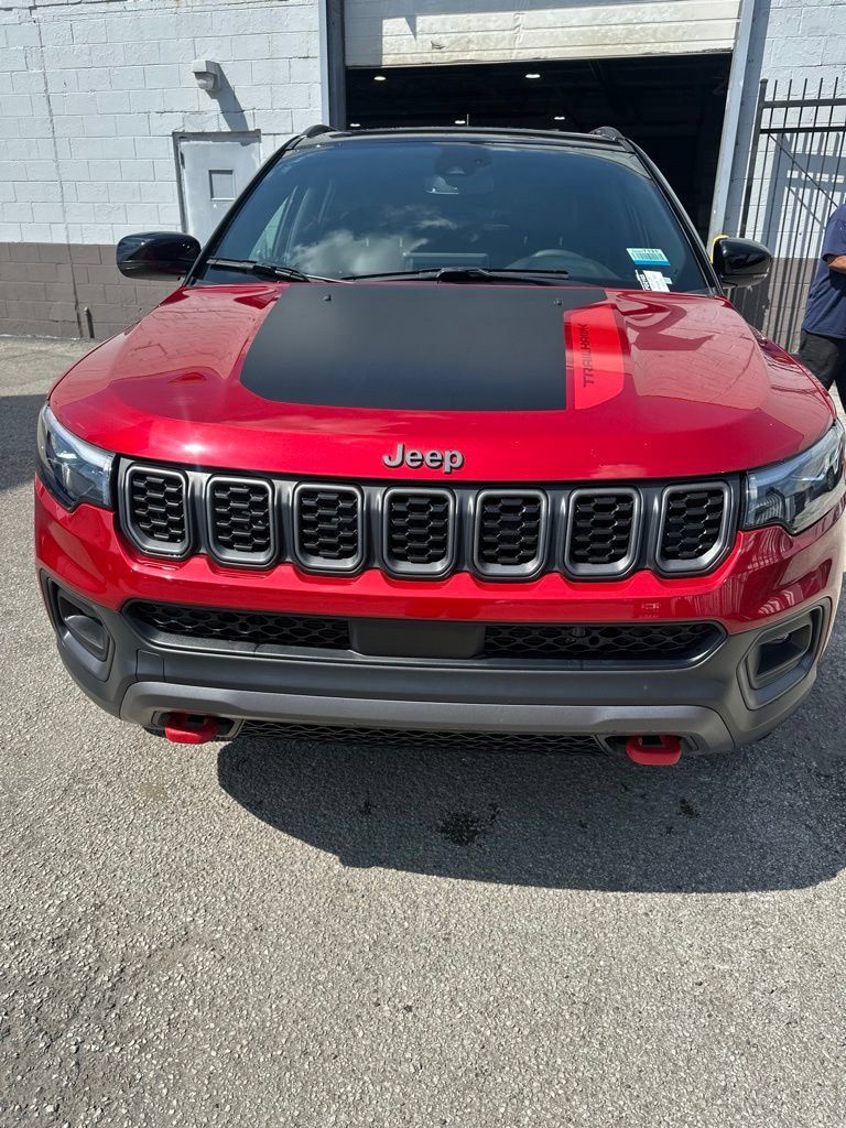 Red Hot Pearlcoat 2025 Jeep Compass SUV / Crossover Four-Wheel Drive 8-Speed Automatic