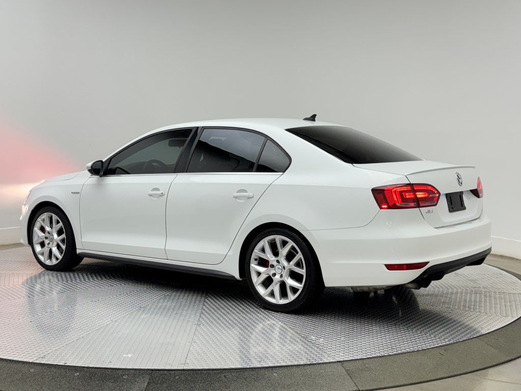 Thumbnail: 2014 Volkswagen Jetta - 9