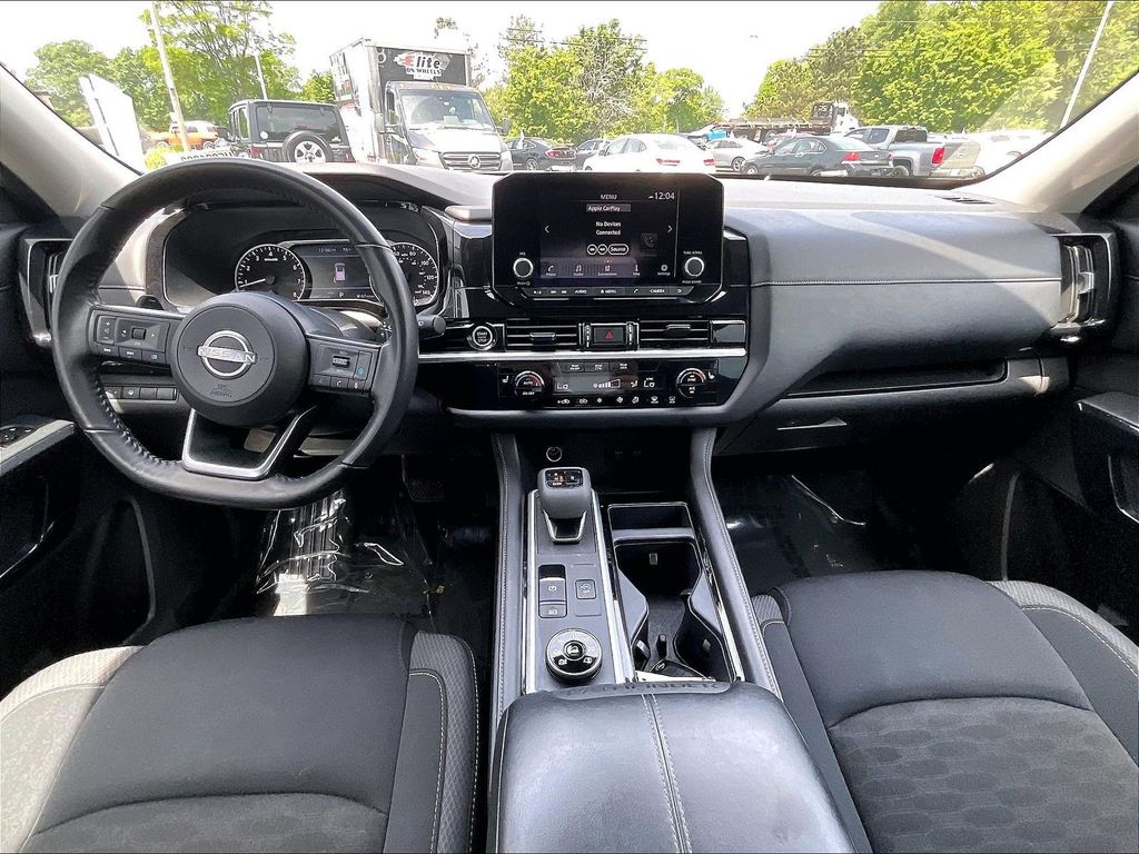 2024 Nissan Pathfinder — photo 21