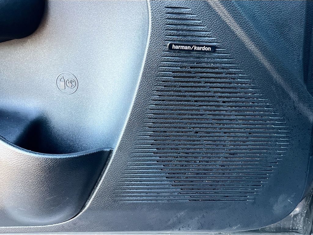 Used 2022 Gray Dodge R/T Scat Pack image 18