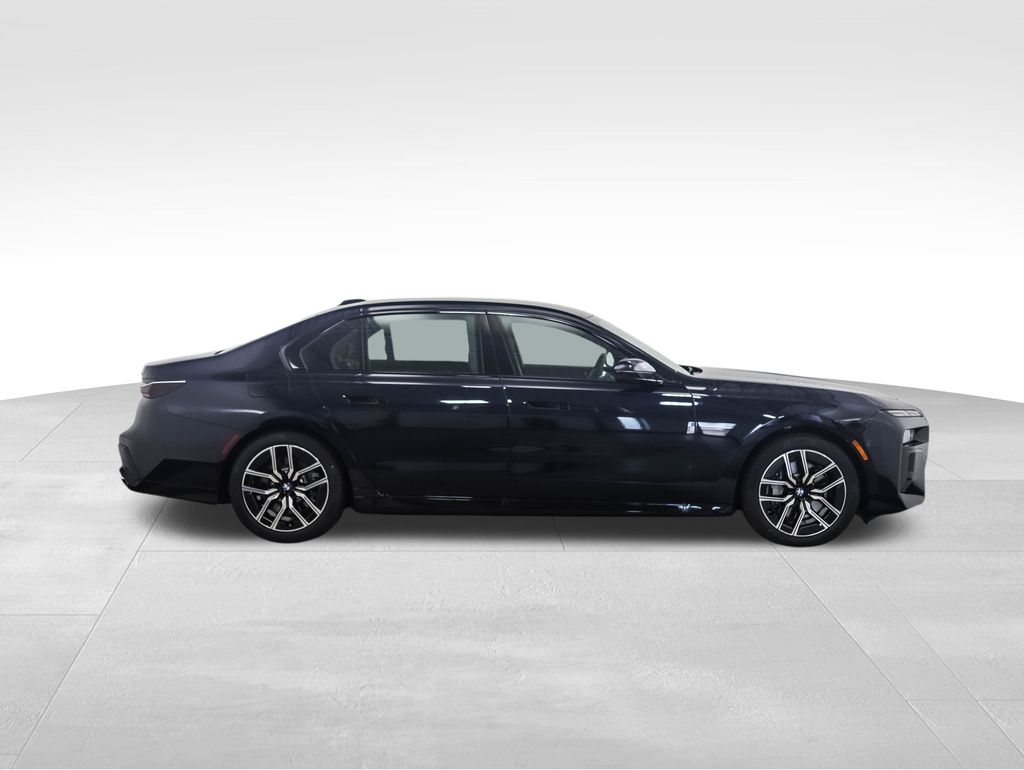 Thumbnail: 2025 BMW 7 Series - 6