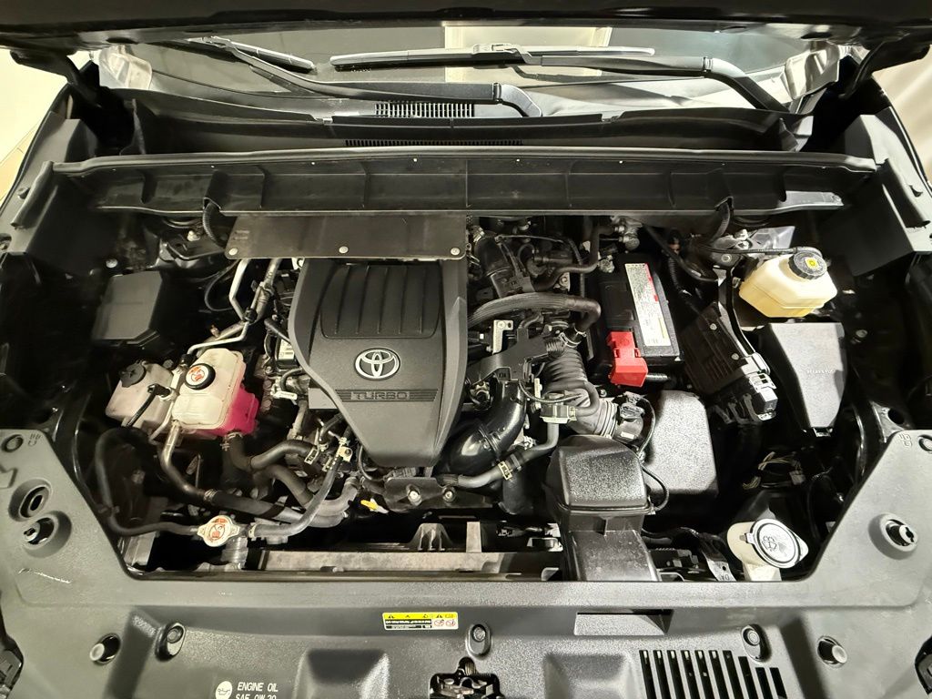 Thumbnail: 2023 Toyota Highlander - 10