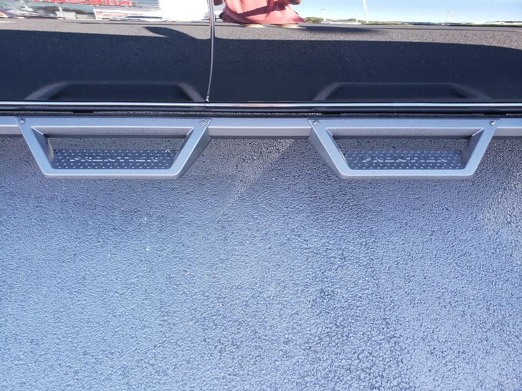 new 2026 Nissan Frontier car, priced at $43,438