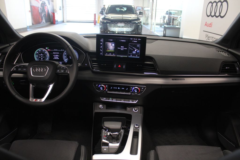 Thumbnail: 2023 Audi Q5 - 10