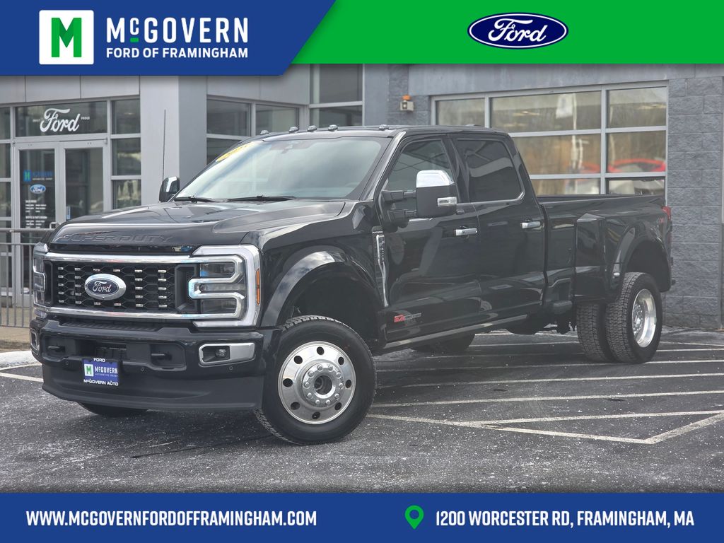 2025 Ford F-450 Super Duty Platinum Crew Cab LB DRW 4WD