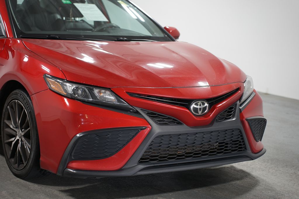 2021 Toyota Camry SE 4