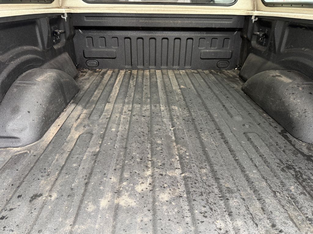 Used 2017 Brown Ford XLT image 30