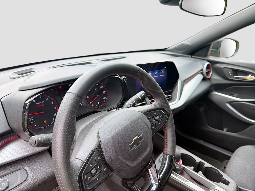 Used 2024 Yellow Chevrolet 1RS image 9