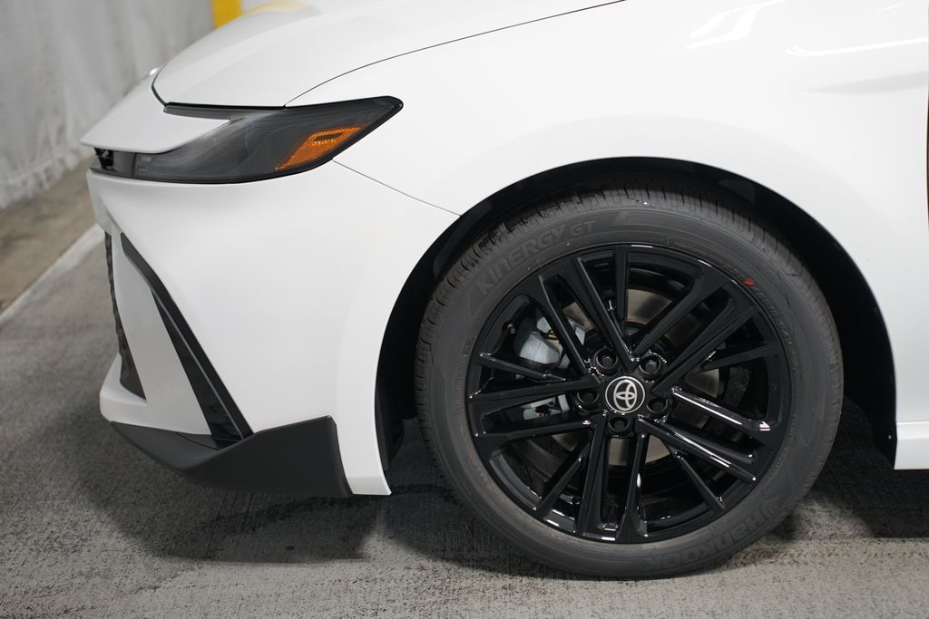 Thumbnail: 2025 Toyota Camry - 5