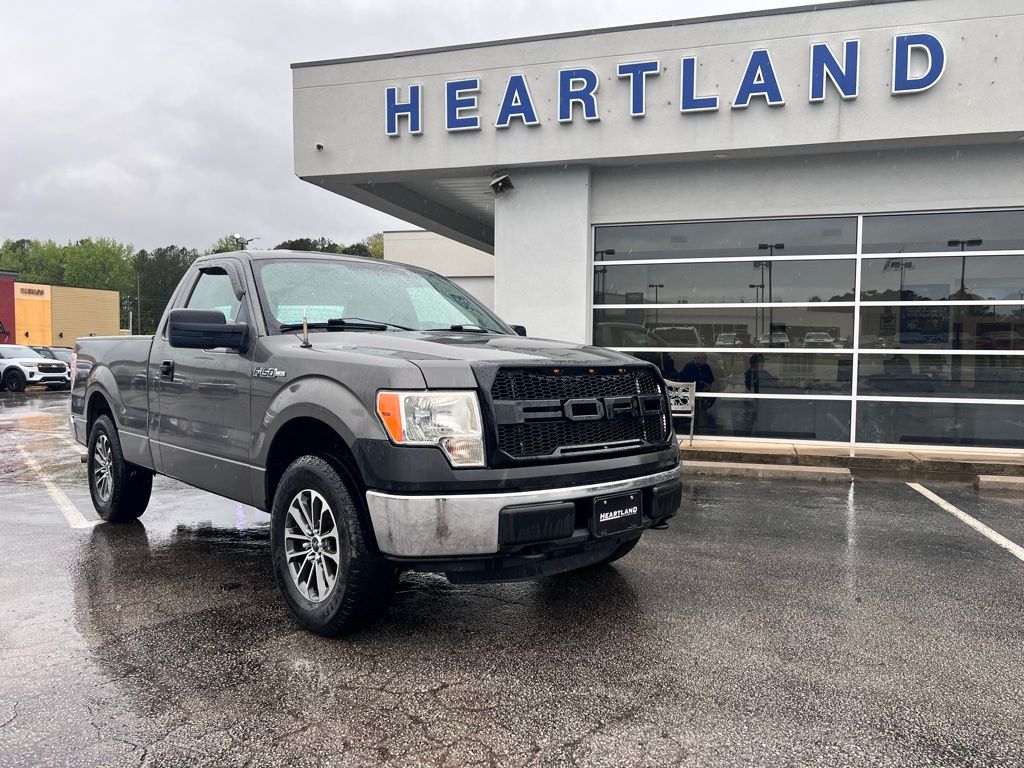 View vehicle photo 3