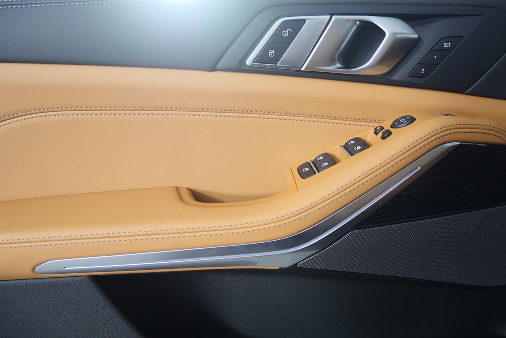 Thumbnail: 2026 BMW X5 - 9