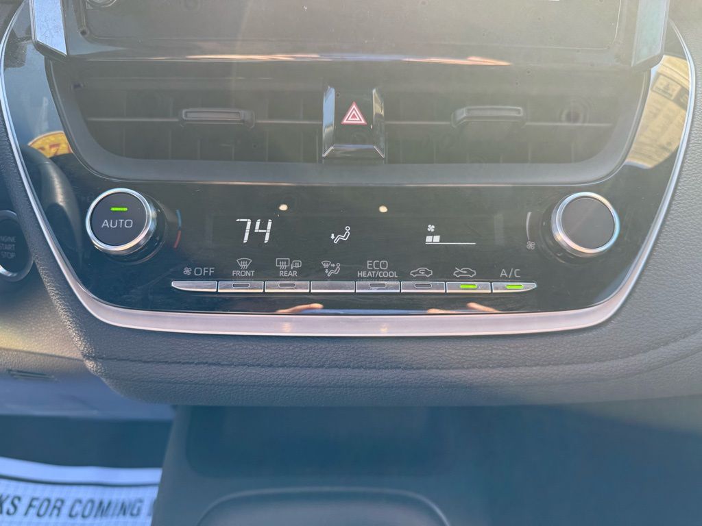 Thumbnail: 2023 Toyota Corolla - 18