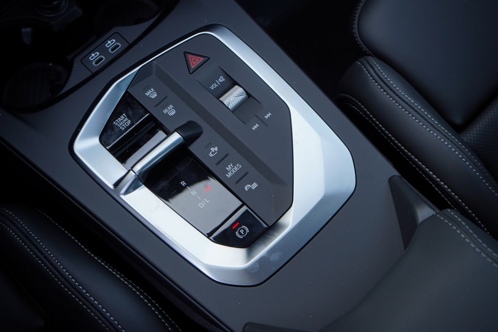 Thumbnail: 2026 BMW 2 Series - 18