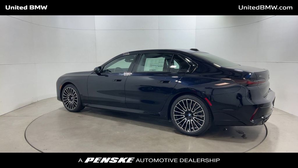 Thumbnail: 2025 BMW 7 Series - 6