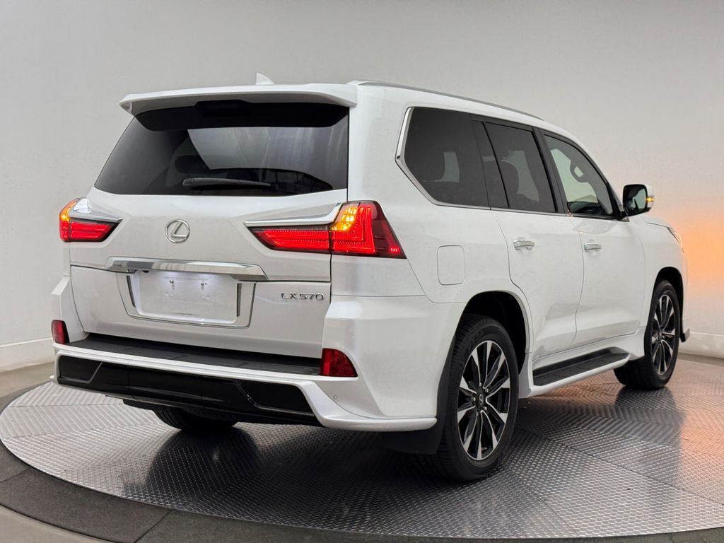 Thumbnail: 2021 Lexus LX - 15