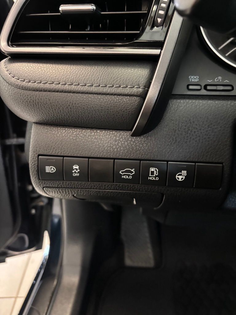 Used 2021 Toyota Camry Hybrid Sedan