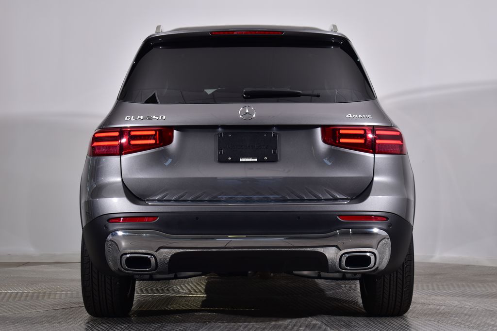 Thumbnail: 2025 Mercedes-Benz GLB - 5