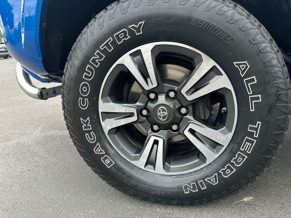 2017 Toyota Tacoma TRD Sport