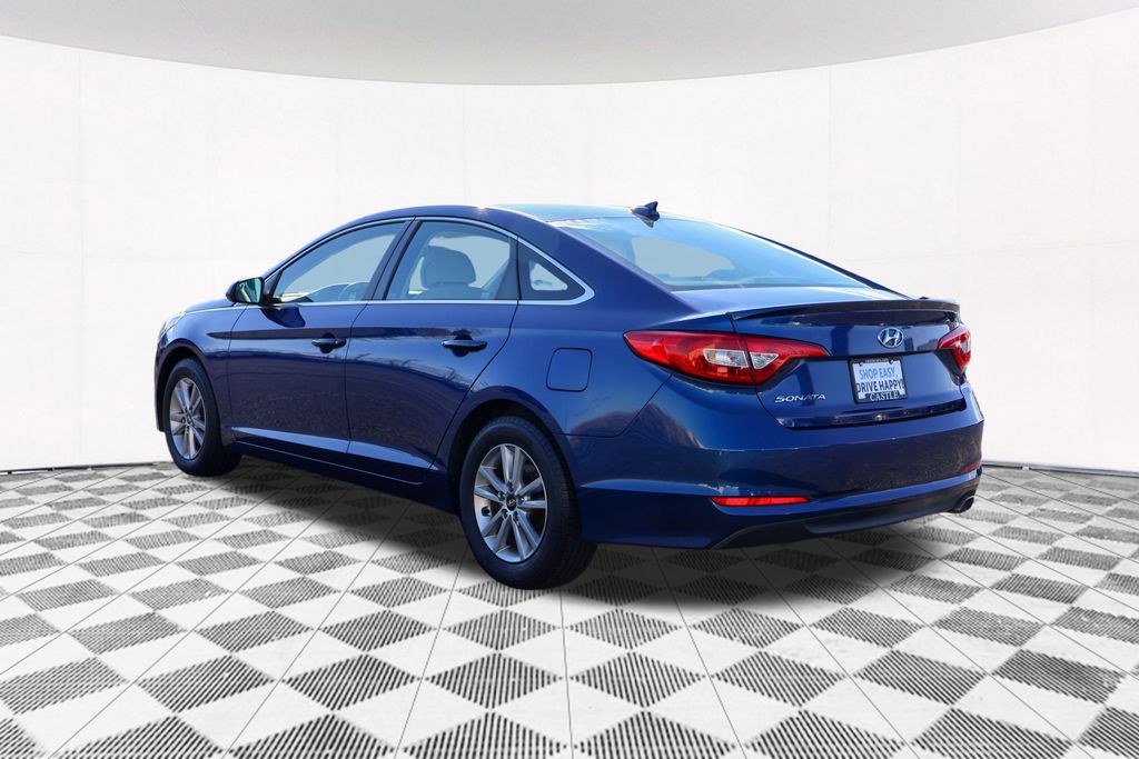 2015 Hyundai Sonata SE 10