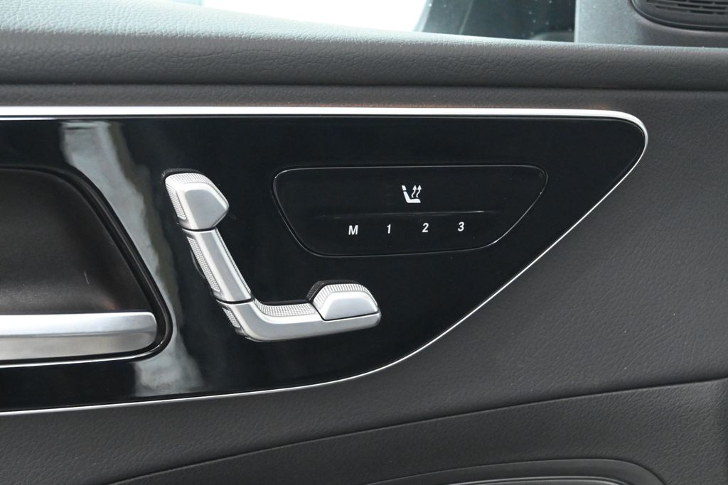 Thumbnail: 2025 Mercedes-Benz C-Class - 29