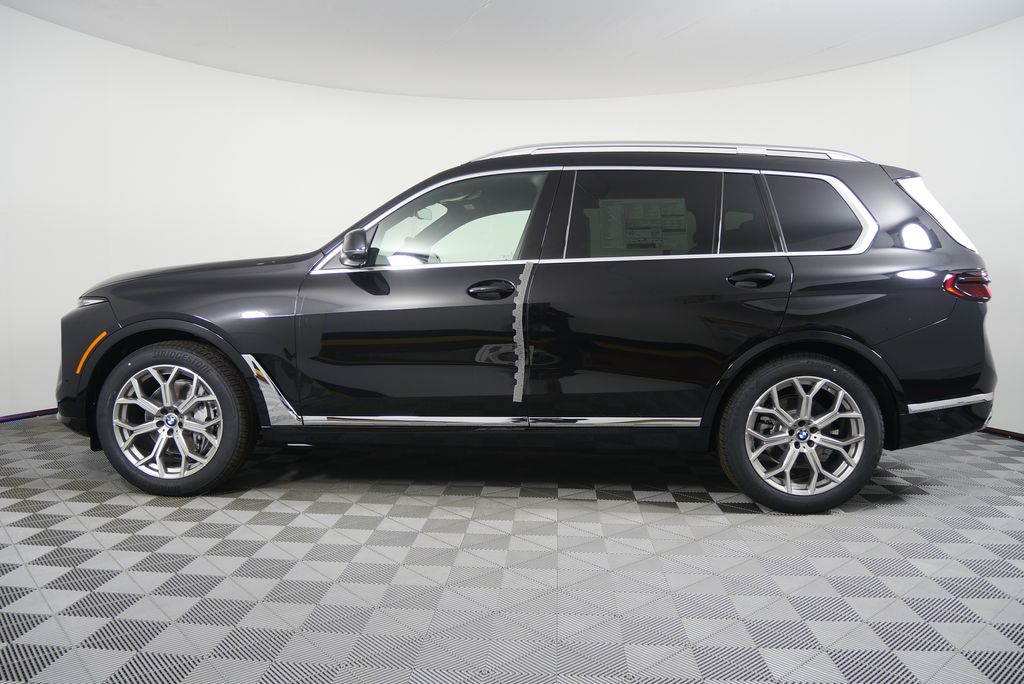 Thumbnail: 2026 BMW X7 - 6