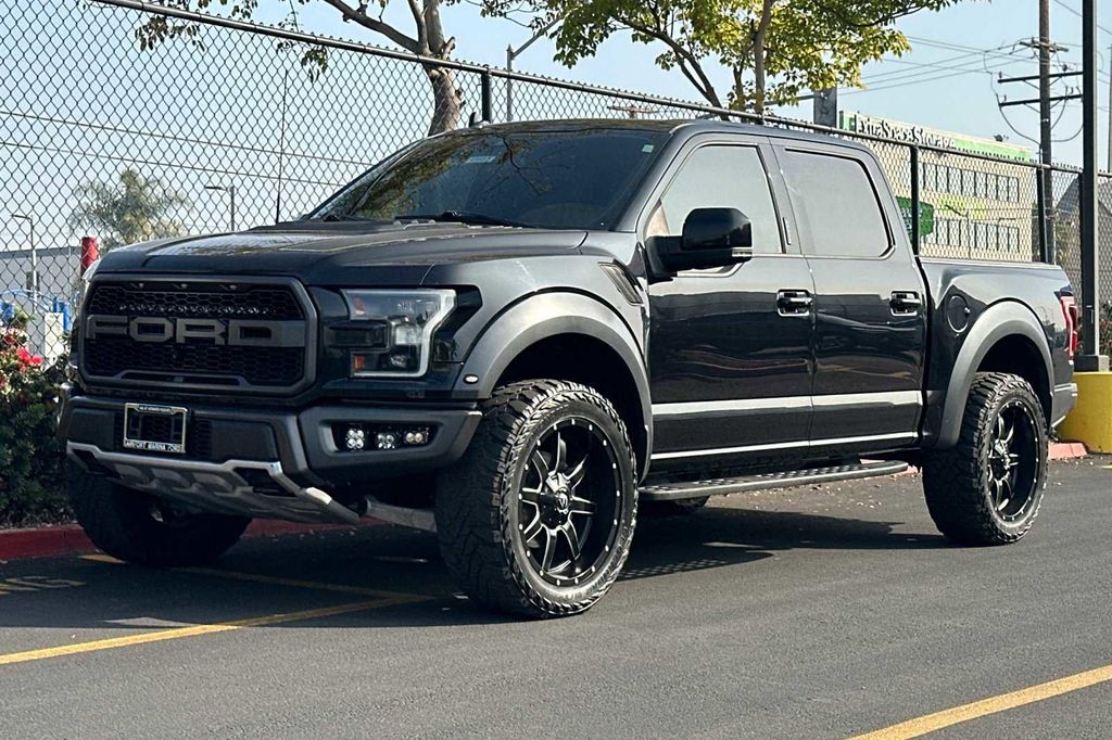 2019 Ford F-150 Raptor 10