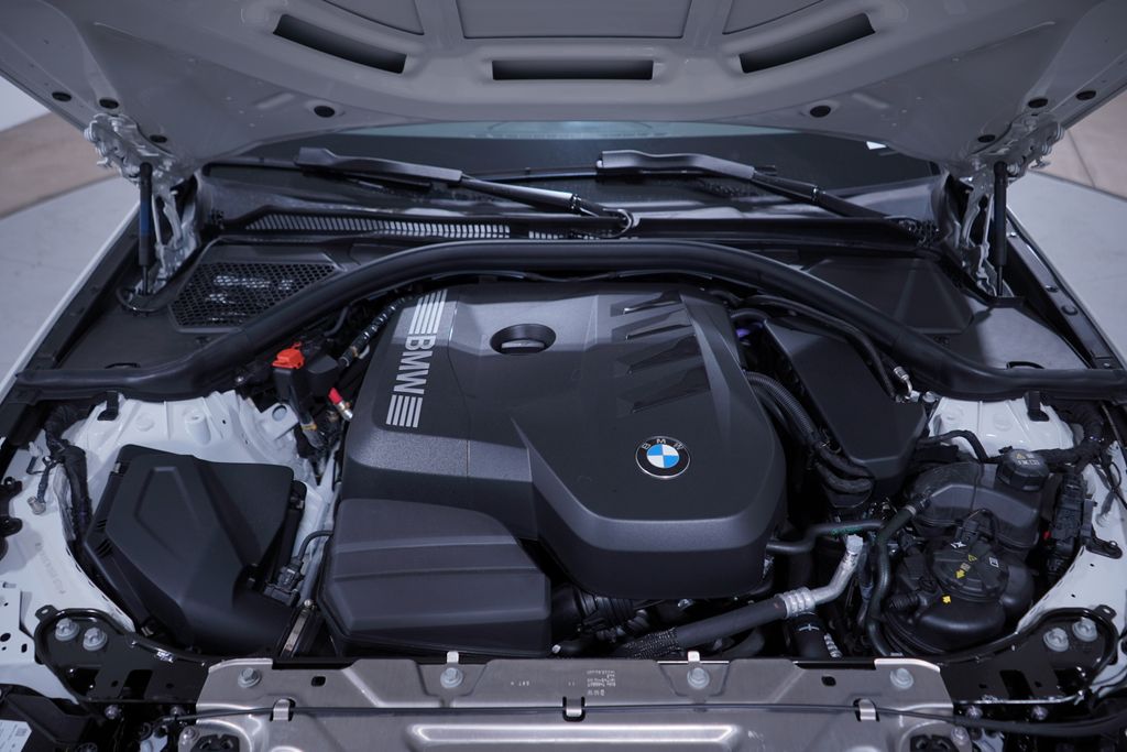 Thumbnail: 2025 BMW 3 Series - 23