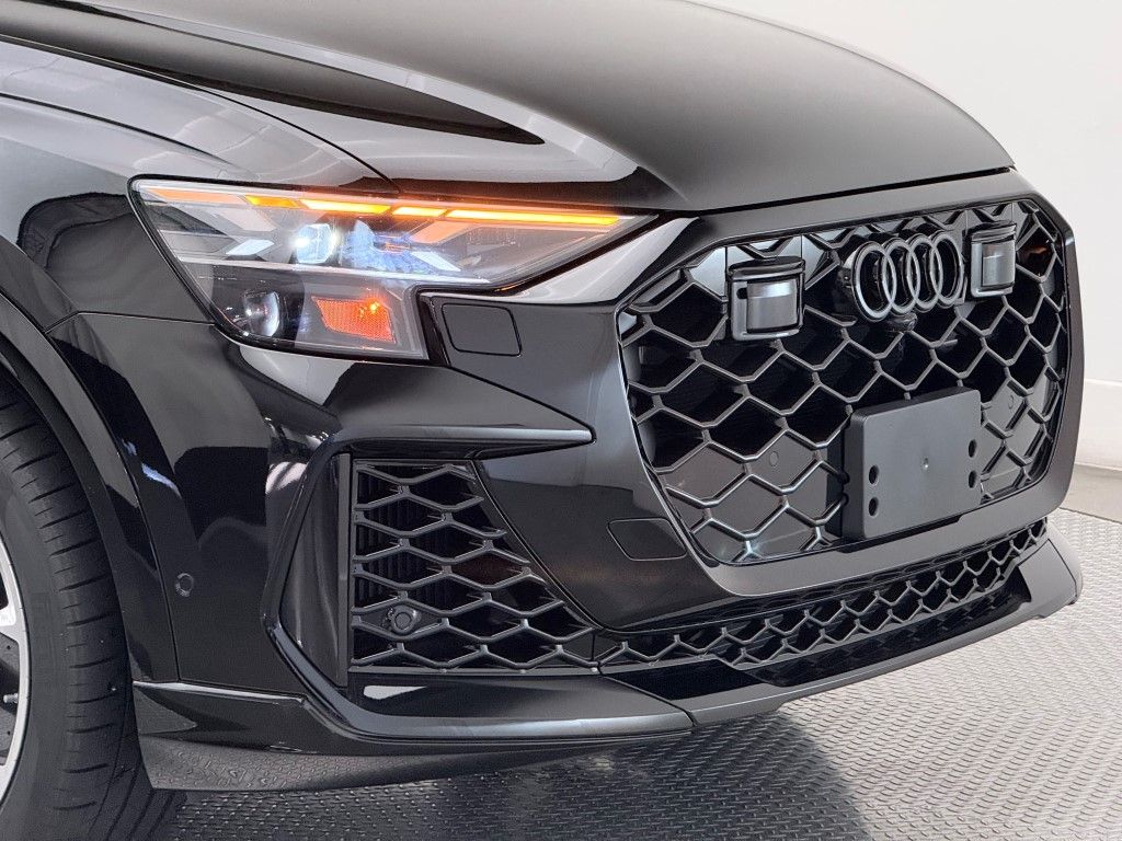 Thumbnail: 2026 Audi RS Q8 - 2