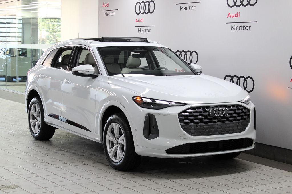 Thumbnail: 2025 Audi Q5 - 8