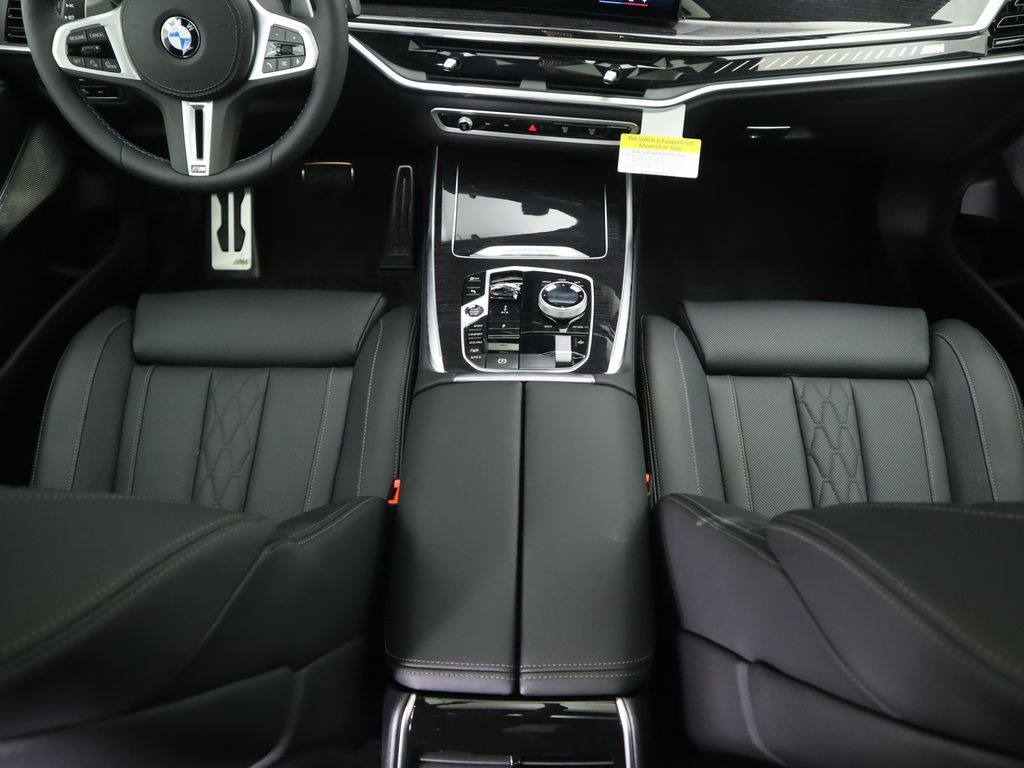 Thumbnail: 2026 BMW X7 - 17