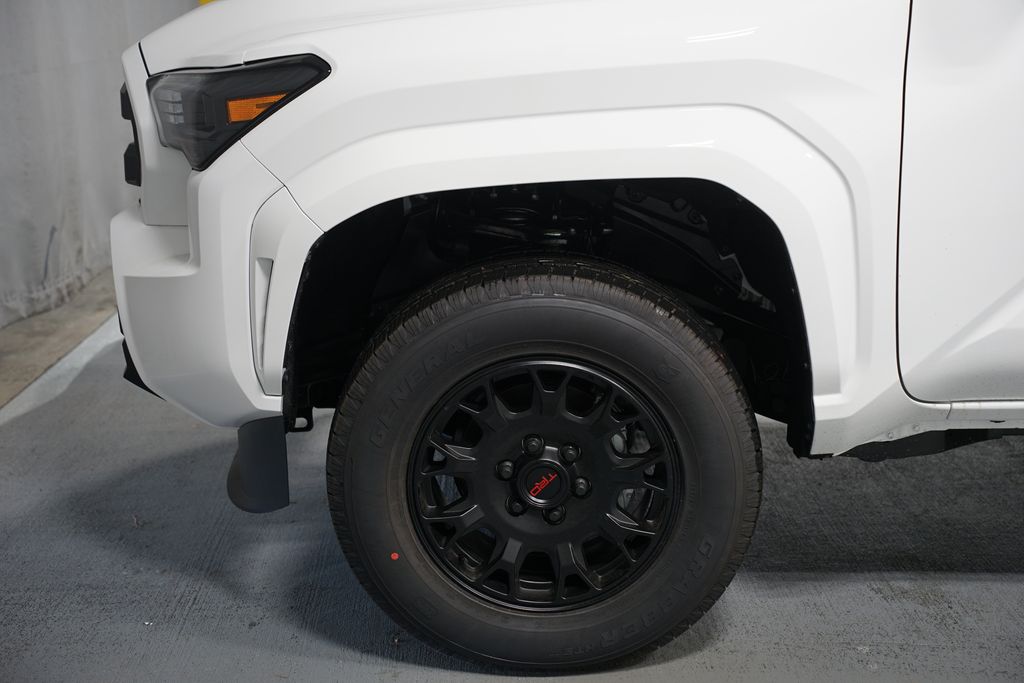 Thumbnail: 2025 Toyota Tacoma - 5
