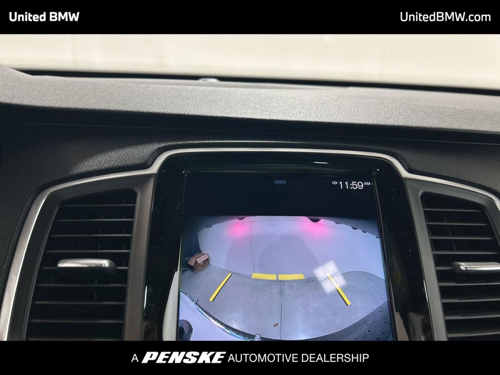 Thumbnail: 2021 Volvo XC90 - 17