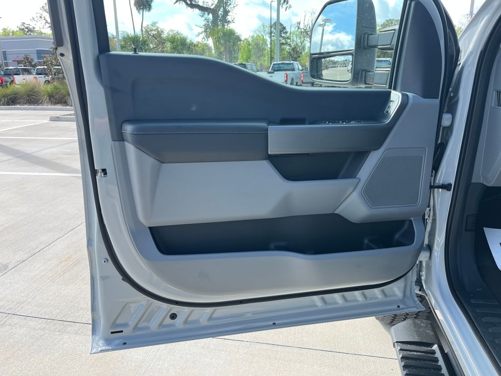 New 2026 White Ford XL image 15