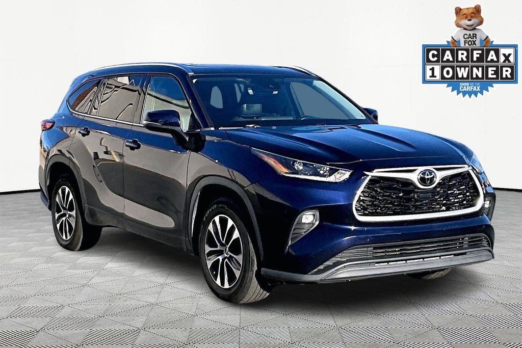 2021 Toyota Highlander XLE FWD