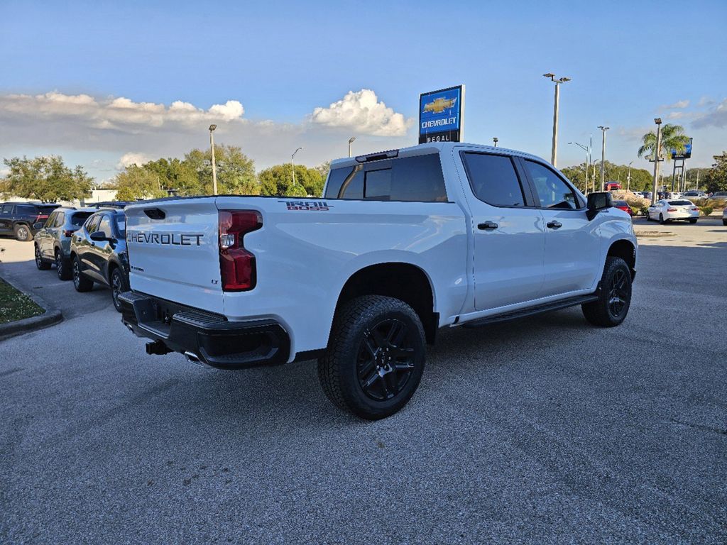 2025 Chevrolet Silverado 1500 LT Trail Boss 3