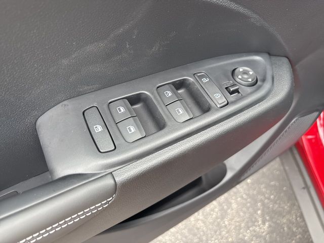 Thumbnail: 2025 Hyundai Venue - 21