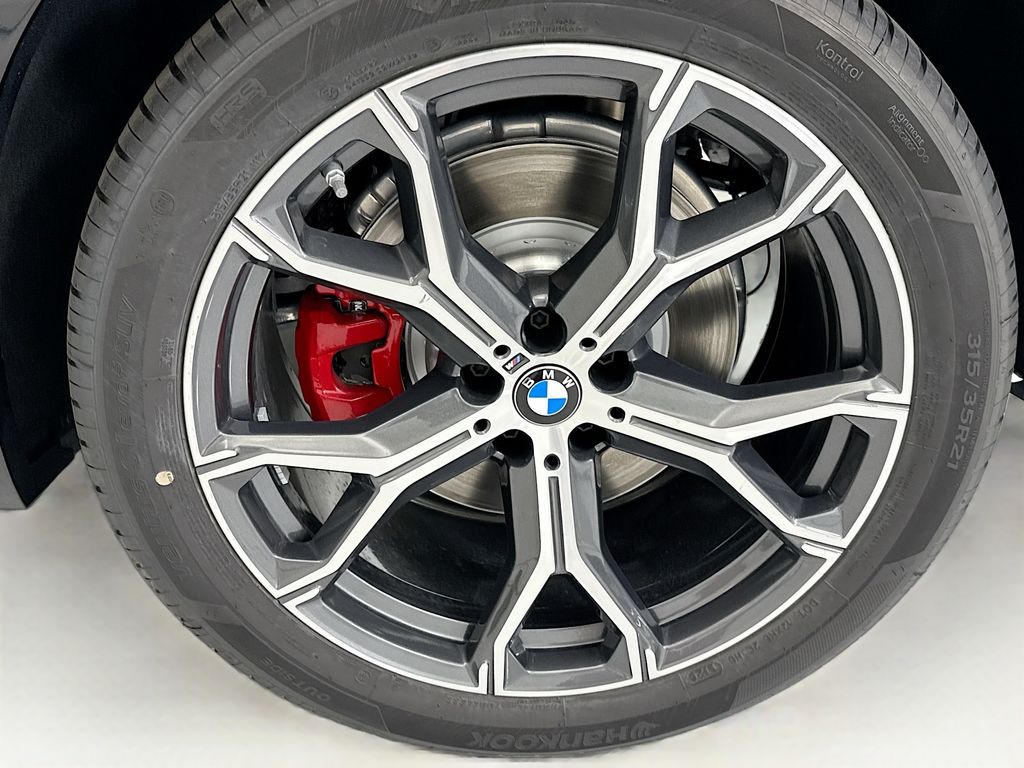 Thumbnail: 2026 BMW X5 - 30