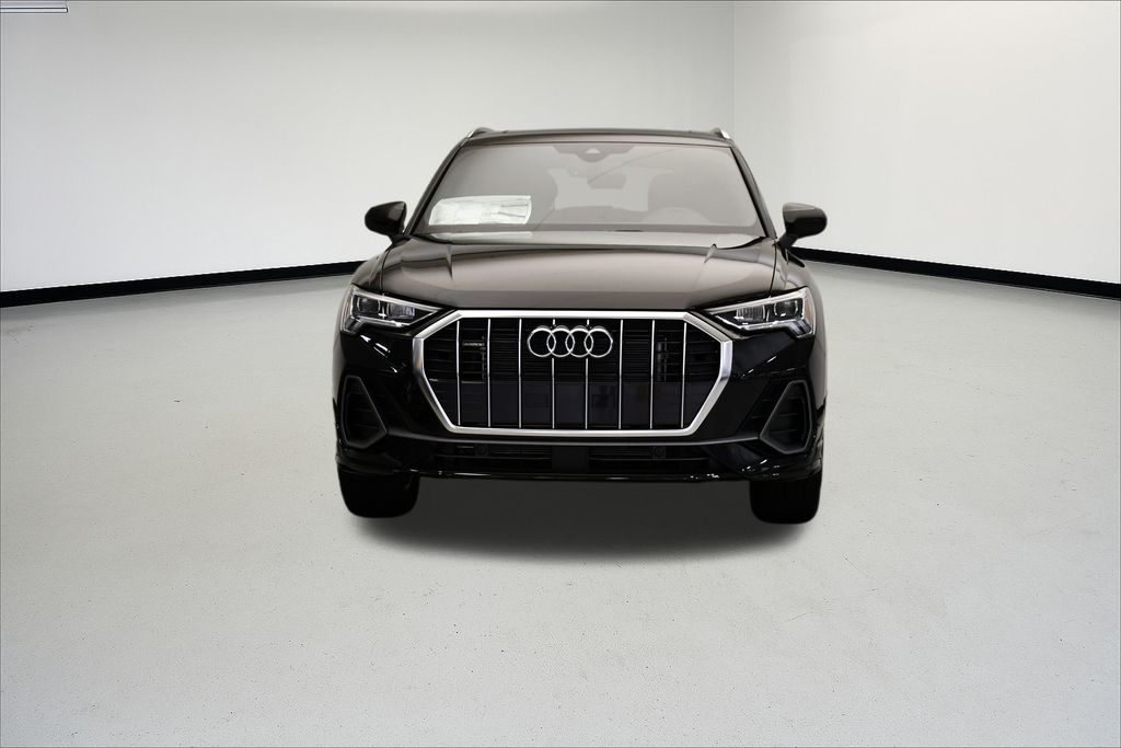 Thumbnail: 2025 Audi Q3 - 8