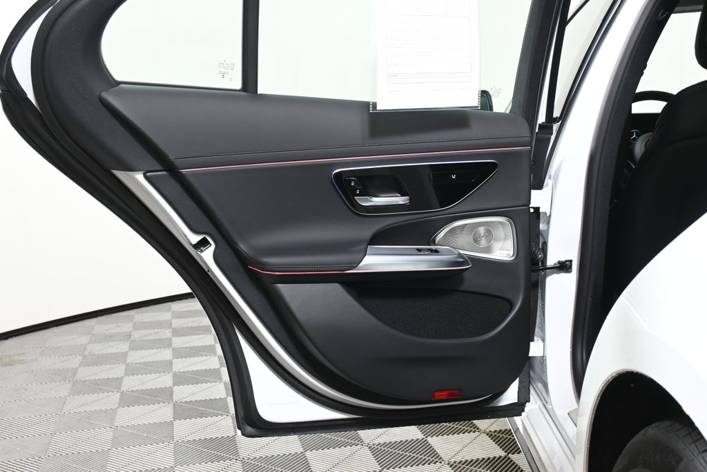 2024 Mercedes-Benz E-Class E 350 32