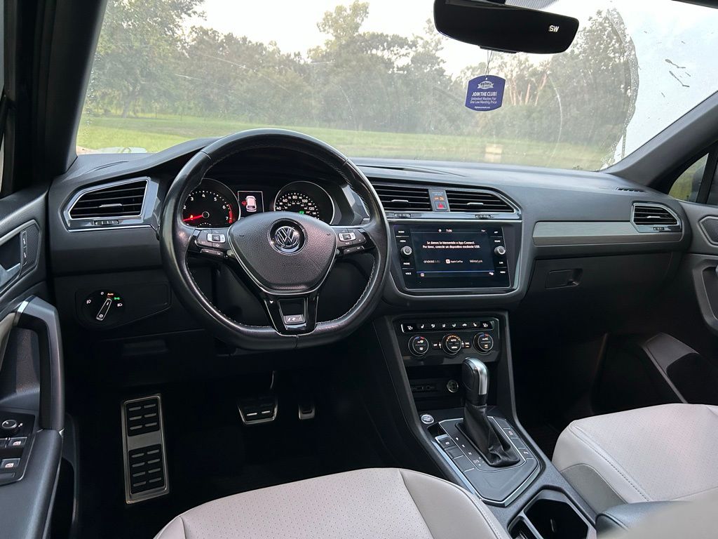 Thumbnail: 2020 Volkswagen Tiguan - 12