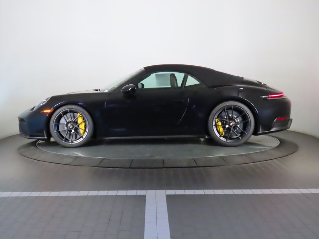 Thumbnail: 2025 Porsche 911 - 2