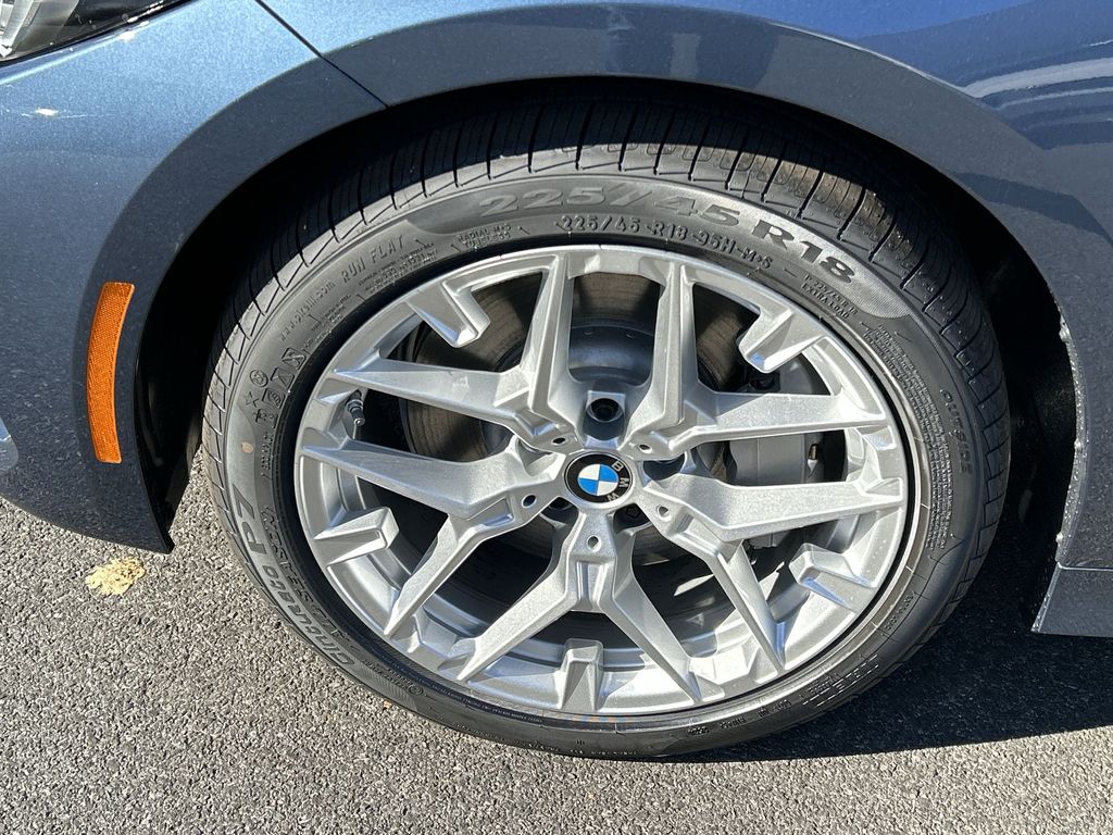 2025 BMW 3 Series 330i xDrive 10