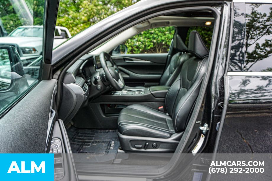 Used 2024 Black INFINITI LUXE image 18
