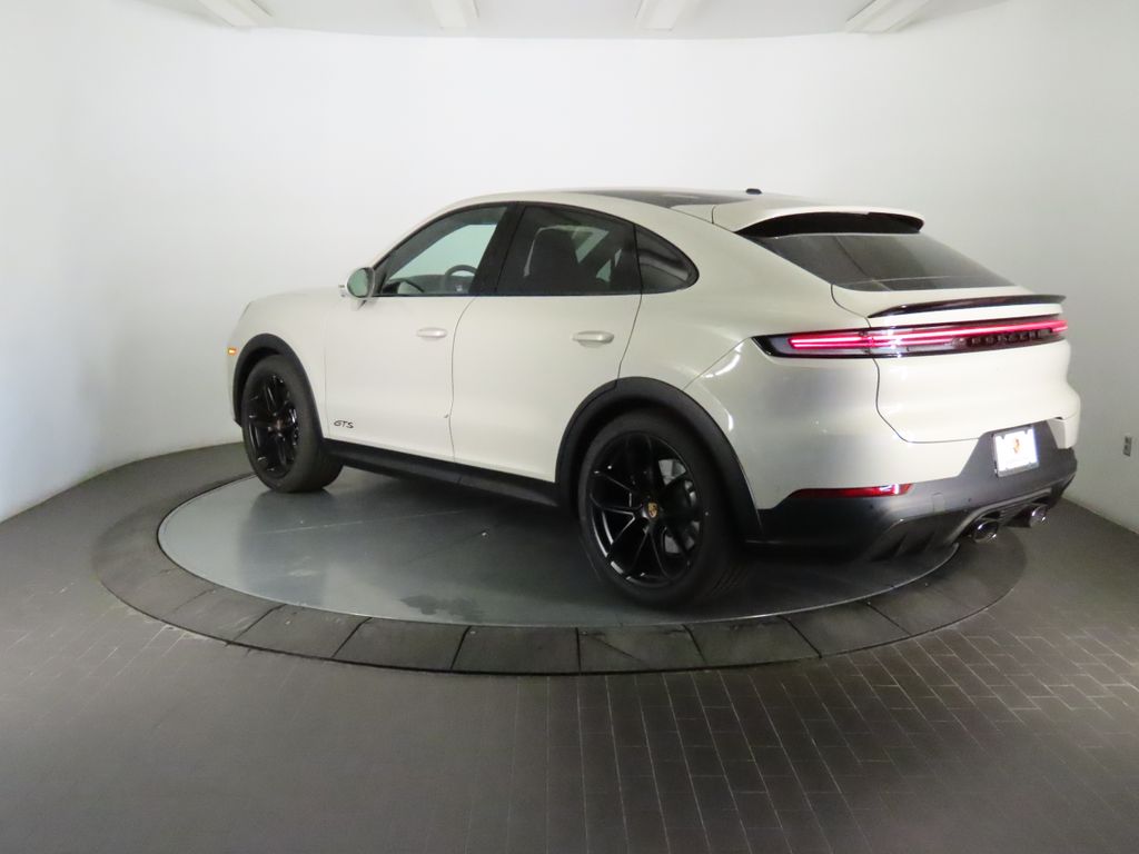 Thumbnail: 2026 Porsche  - 3