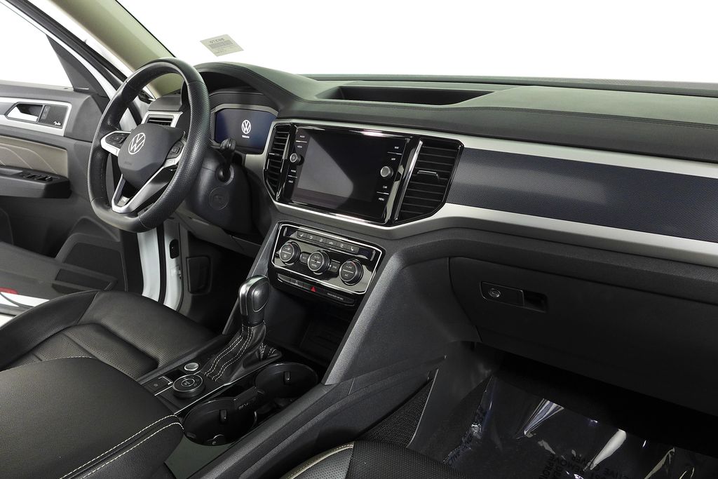 Thumbnail: 2023 Volkswagen Atlas - 12