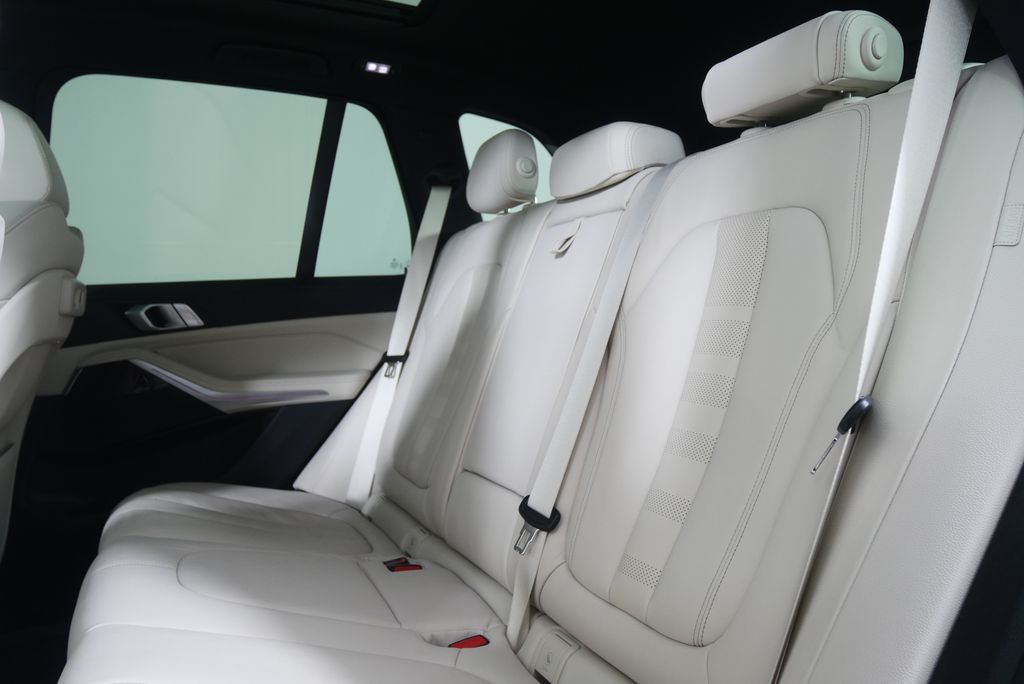 Thumbnail: 2020 BMW X5 - 13
