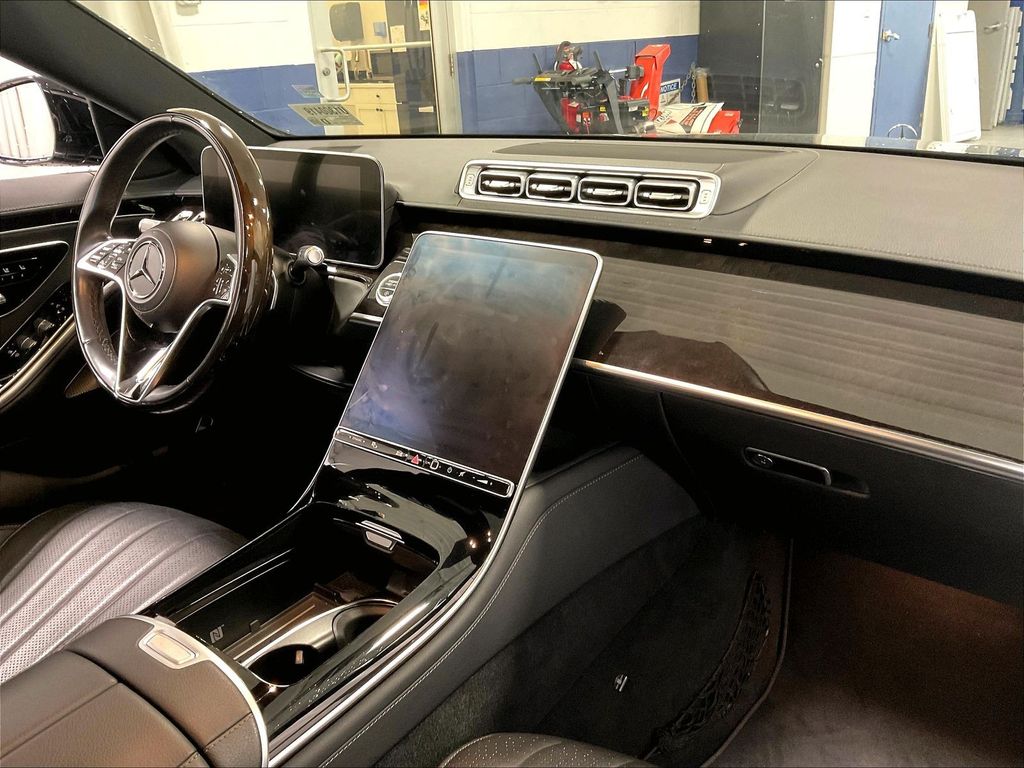 2022 Mercedes-Benz S-Class — photo 14